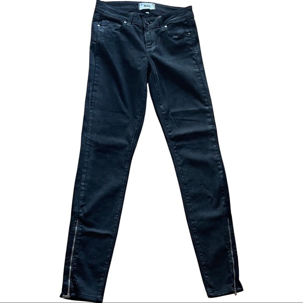 𝅺PAIGE Black Denim Black Skinny Jeans w/ coated finish & Zippers Womens Size 25 